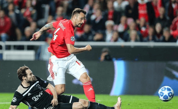 国际比赛日勒沃库森备战英超，绝杀压哨细节曝光，球迷炸锅，轮换策略成焦点的简单介绍-九游体育