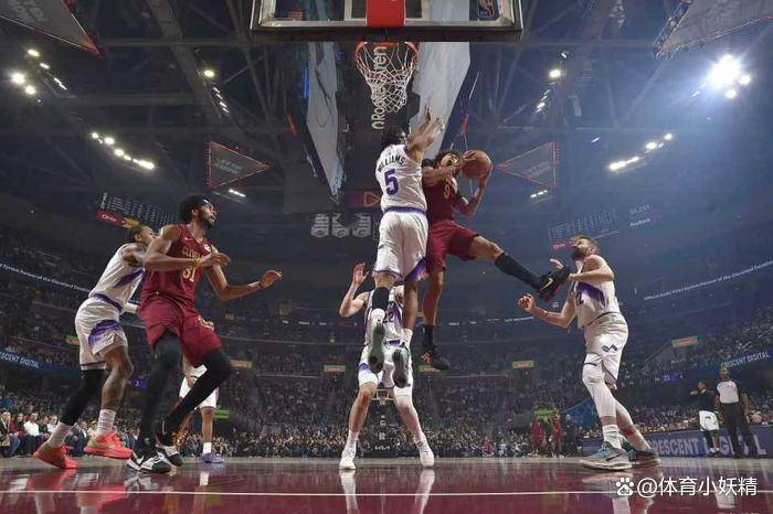 关于风云突变尼斯赛前更衣室发声，荷甲版图或变，引发热议，赛程密集仍需轮换的信息-九游登录入口